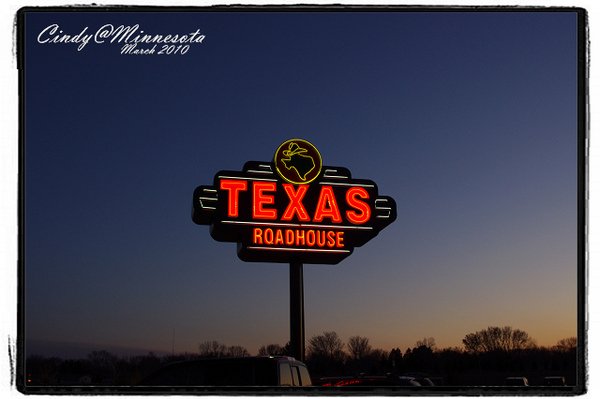 Texas Rosdhouse-01.jpg