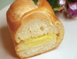 維也納牛奶麵包.jpg