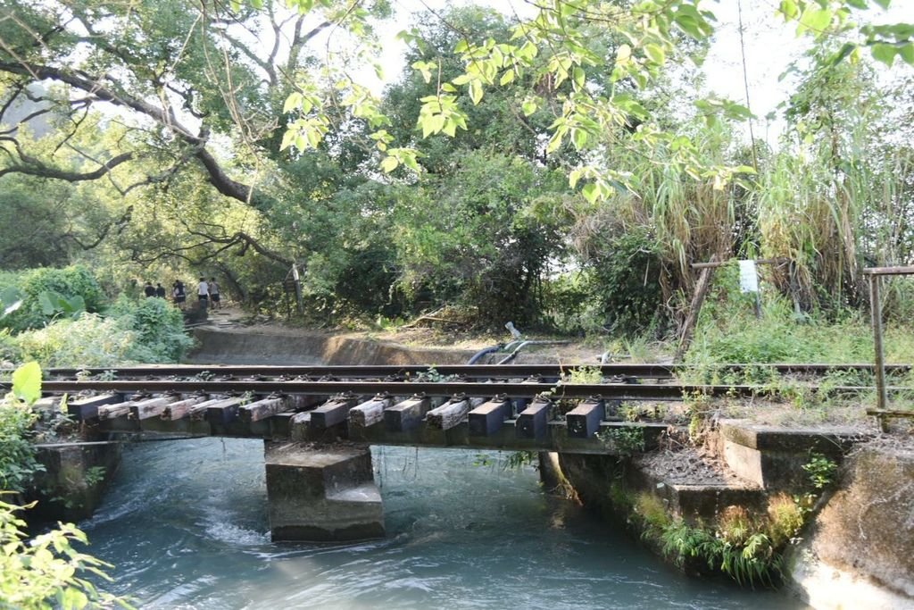 台中后里區｜后里八號隧道 泰安鐵道文化園區 后里圳磚橋 縱貫