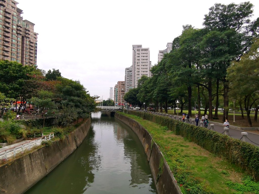 06.jpg