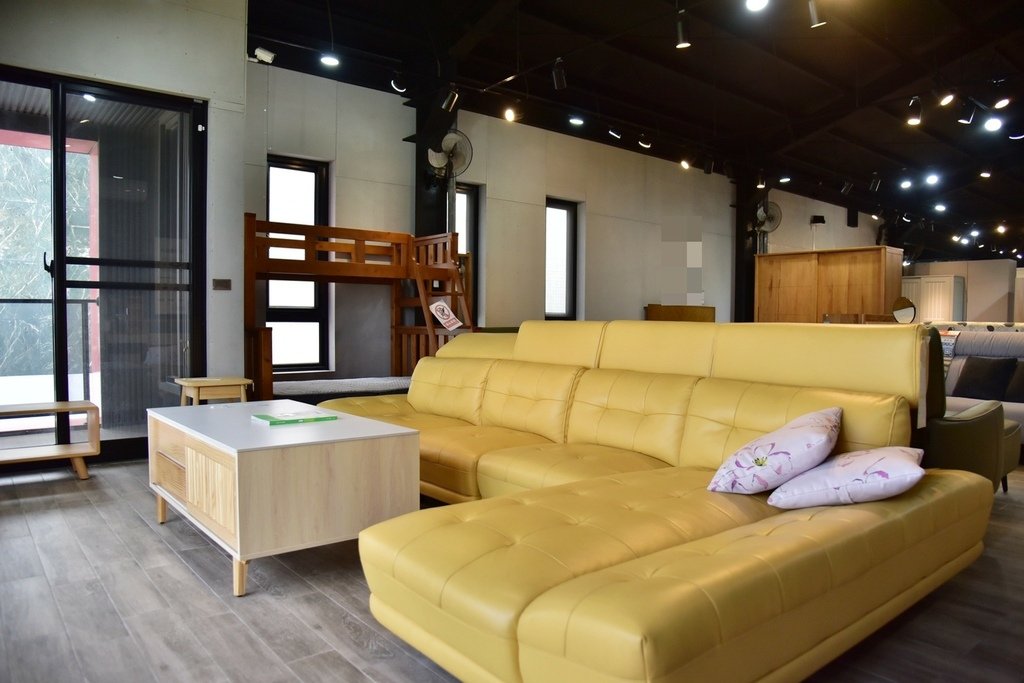 億家具批發倉庫 台南店｜30年老字號MIT家具工廠直營 價格
