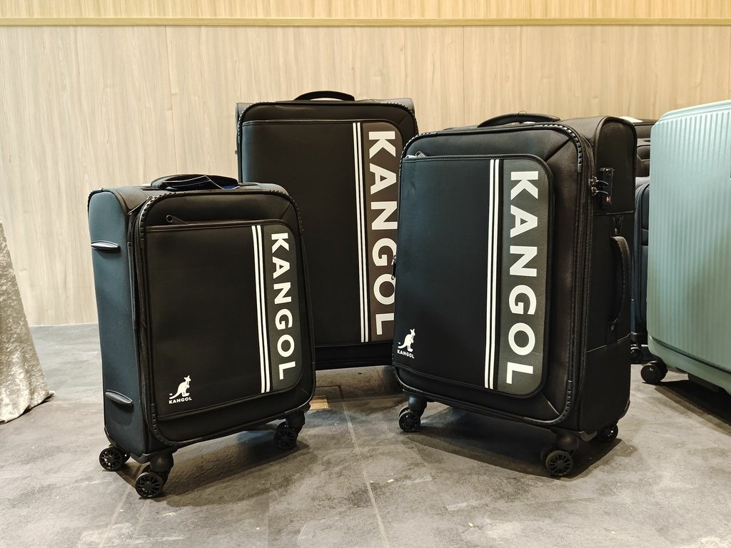 台中行李箱特賣會｜ 登機箱、胖胖箱、鋁框箱，上掀式行李箱 工
