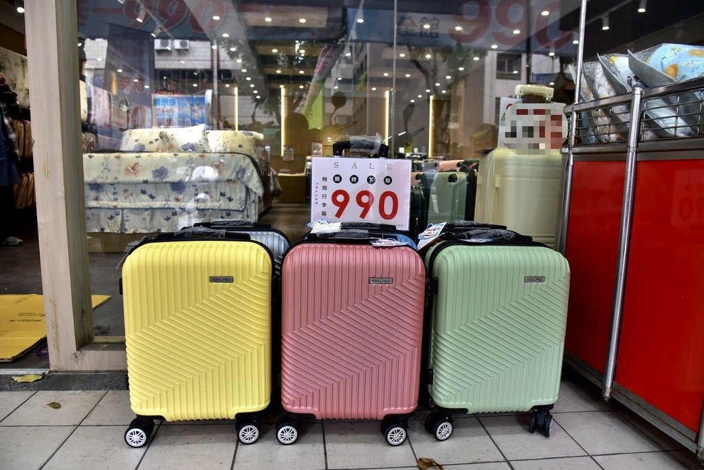 台中行李箱特賣會｜台中南屯大墩店 上掀式行李箱、登機箱、布料