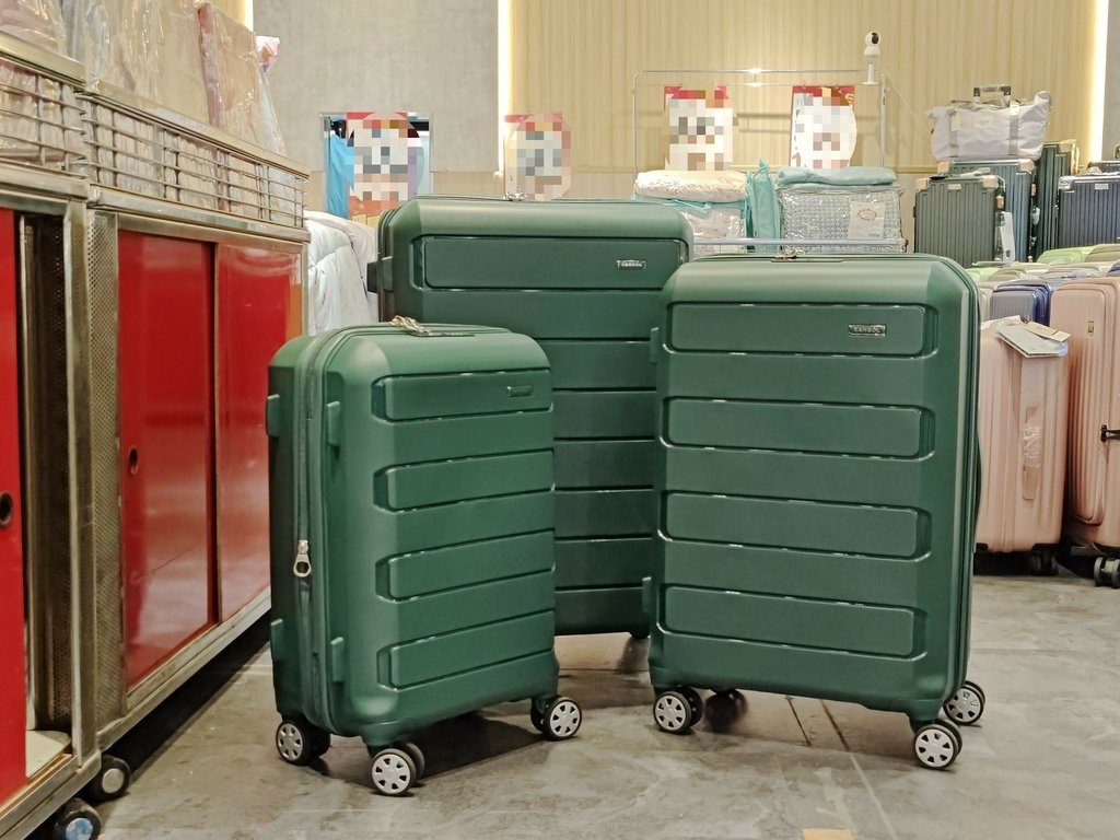 台中行李箱特賣會｜台中南屯大墩店 上掀式行李箱、登機箱、布料