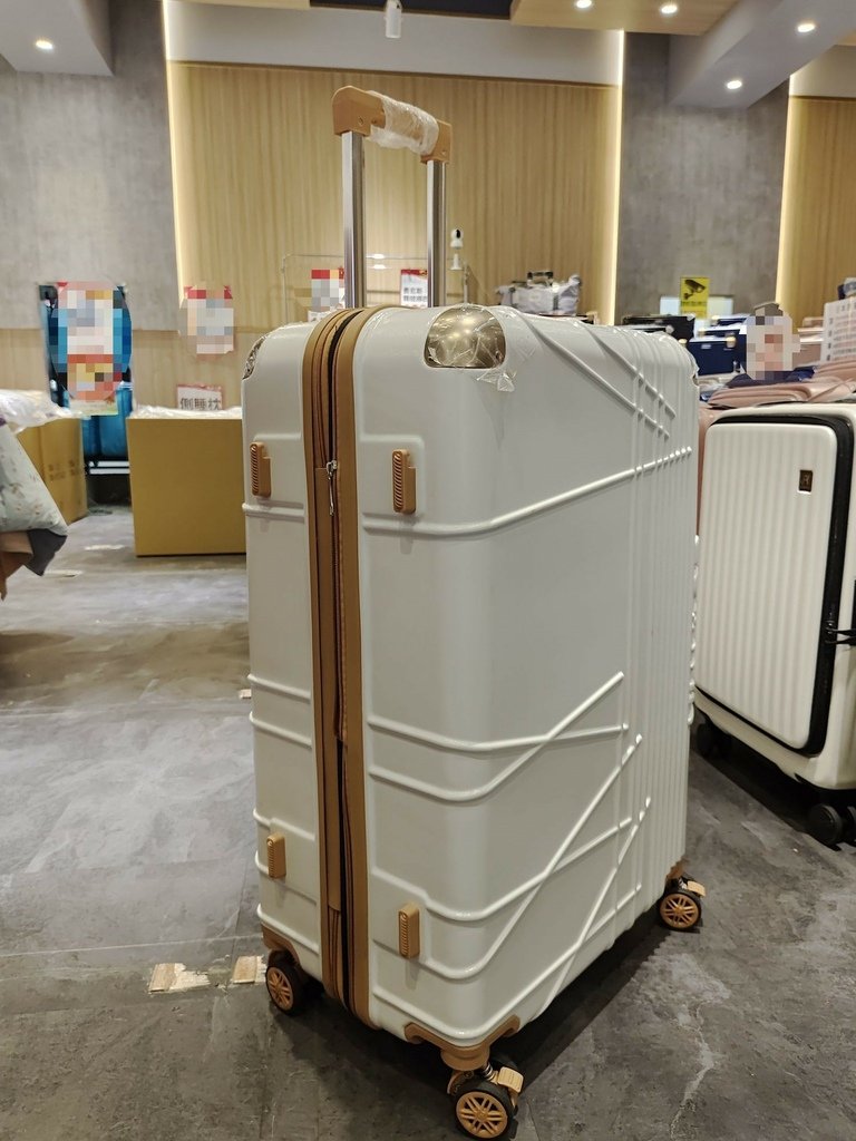 台中行李箱特賣會｜台中南屯大墩店 上掀式行李箱、登機箱、布料