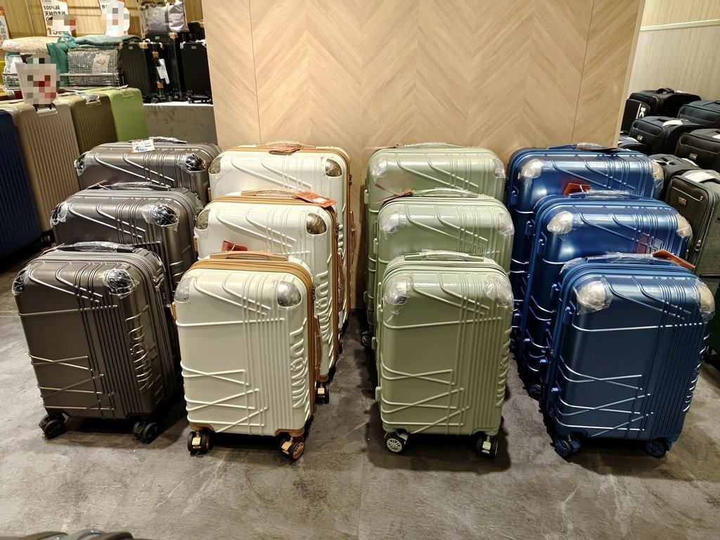 台中行李箱特賣會｜台中南屯大墩店 上掀式行李箱、登機箱、布料