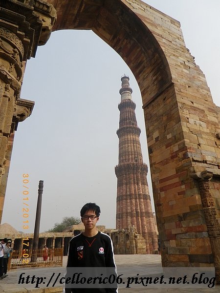 【新德里】古達明那塔(Qutab minar tower)