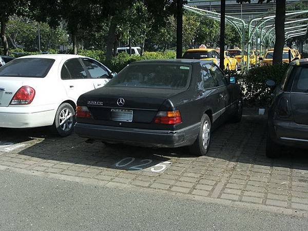 Mercedes-Benz C124 220CE