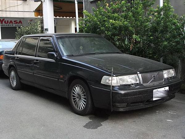 VOLVO 960 Executive 後期型 (1)