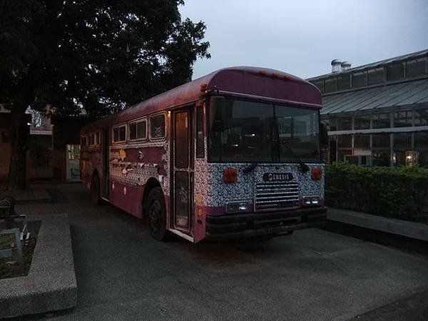 International GENESIS 臺中複合式電動公車 (1)