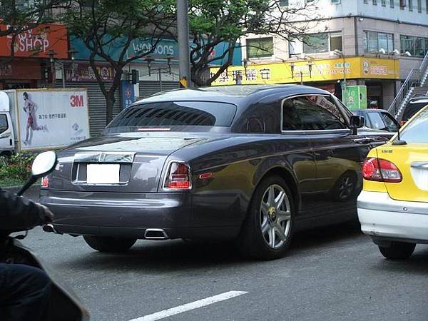 Rolls-Royce Phantom Drophead