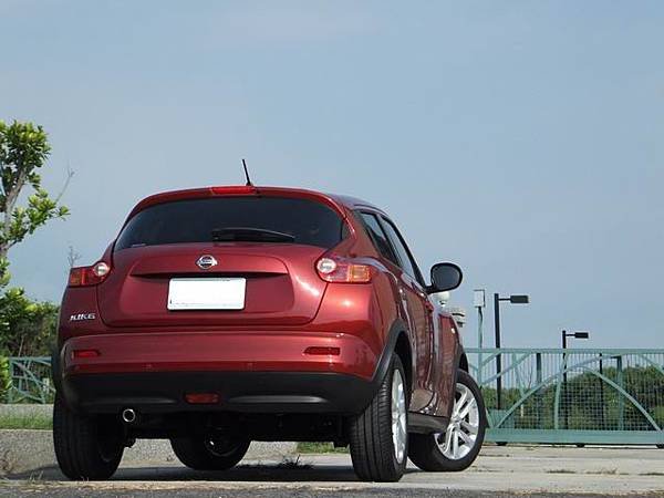 NISSAN JUKE (10).JPG