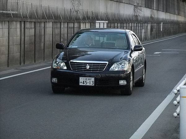 TOYOTA S180 CROWN (4)