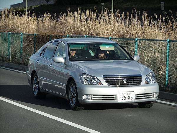 TOYOTA S180 CROWN (3)