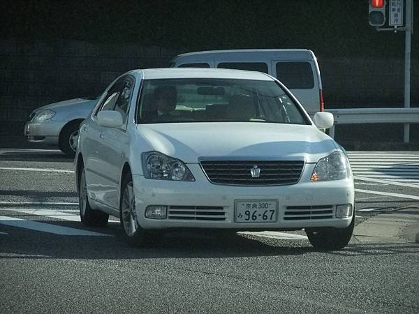 TOYOTA S180 CROWN (1)