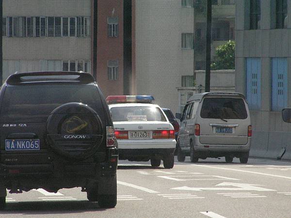 TOYOTA S155 CROWN Sedan RoyalSaloon 廣州警車 (i1)