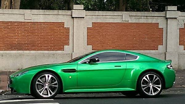 Aston Martin V12 VantageS by Wanger (3)
