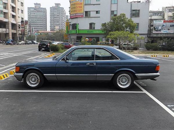 Mercedes-Benz C126 500SEC 前期型 (9)