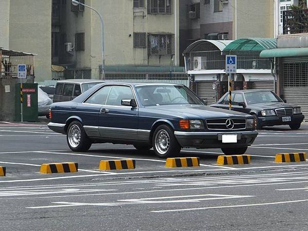 Mercedes-Benz C126 500SEC 前期型 (1)