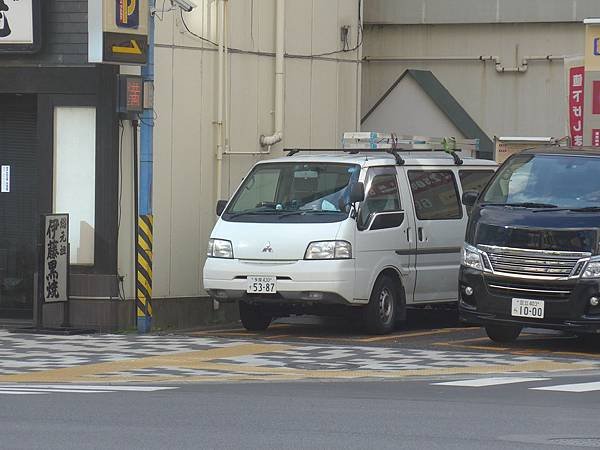 MITSUBISHI DELICA IV