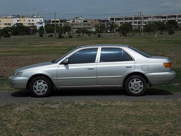 TOYOTA T210 CORONA PREMIO HONOR (13)