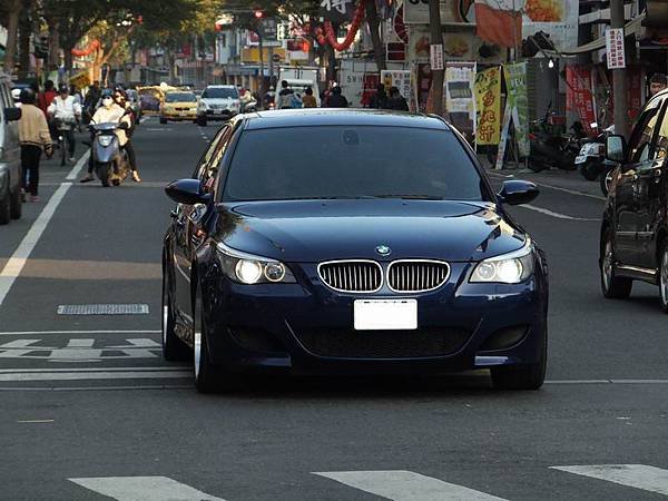 BMW E60 M5 (11)