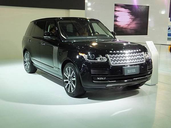 LAND ROVER 2015 臺北車展 (1).JPG