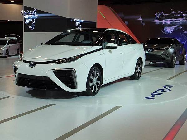 TOYOTA 2015 臺北車展 (7).JPG