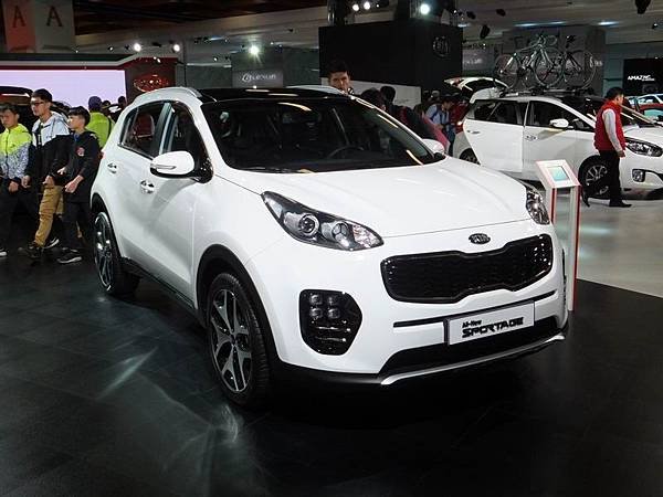 KIA 2015 臺北車展 (2).JPG