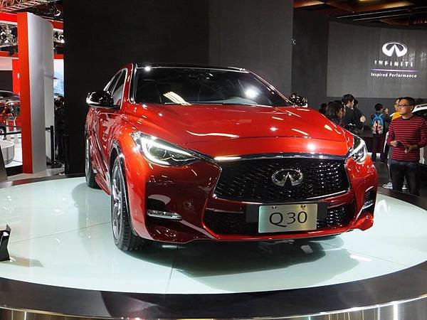 INFINITI 2015 臺北車展 (2).JPG