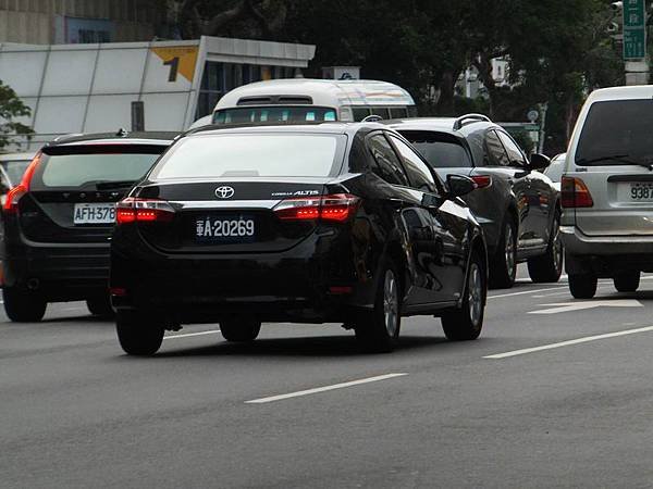 TOYOTA COROLLA ALTIS E170 軍車