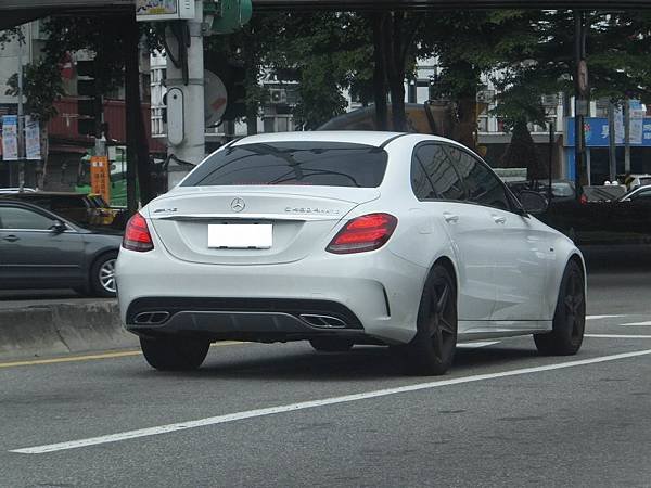 Mercedes-Benz W205 C450AMG