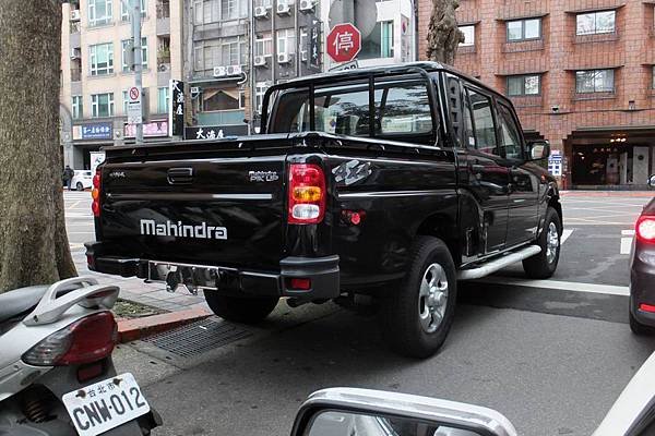 Mahindra (1)