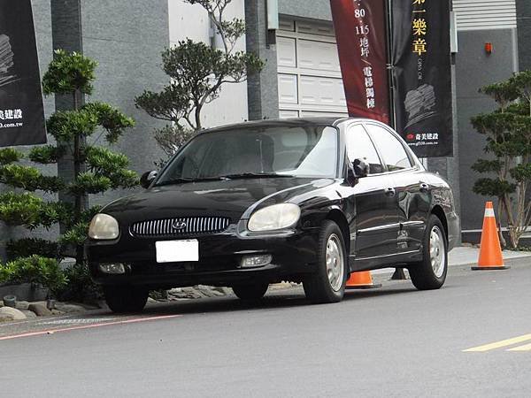 Hyundai Sonata IV 前期型 (1)