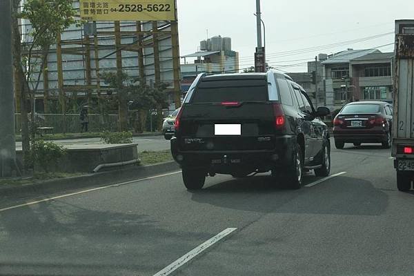 GMC ENVOY (1).JPG