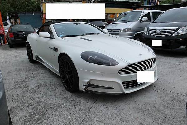 Aston Martin DBS Violante (1).JPG