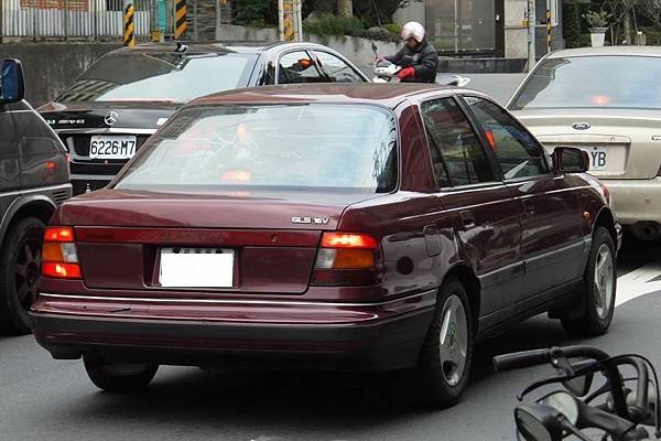 Hyundai Elantra II (2).JPG