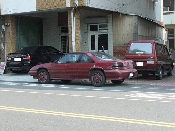 PONTIAC GRAND PRIX Coupe (1).JPG