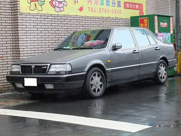 Lancia Thema 16V Turbo (3).JPG