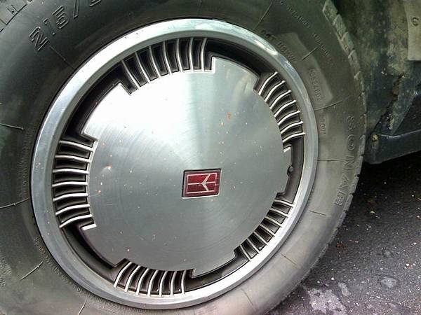 Oldsmobile 88 (4).jpg