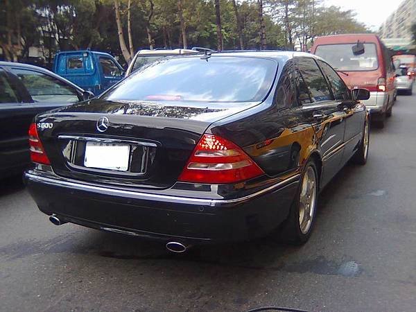 Mercedes-Benz W220 S600.jpg