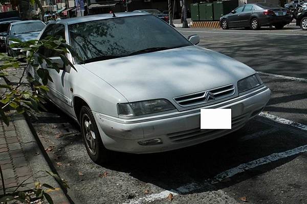 CITROEN XANTIA X2 16V (1).JPG