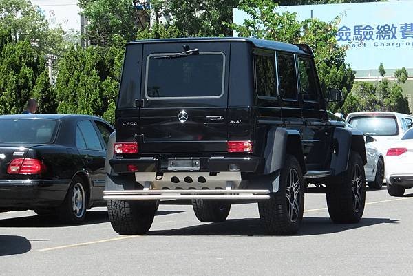 Mercedes-Benz G463.6 G500 4x4 (2).JPG