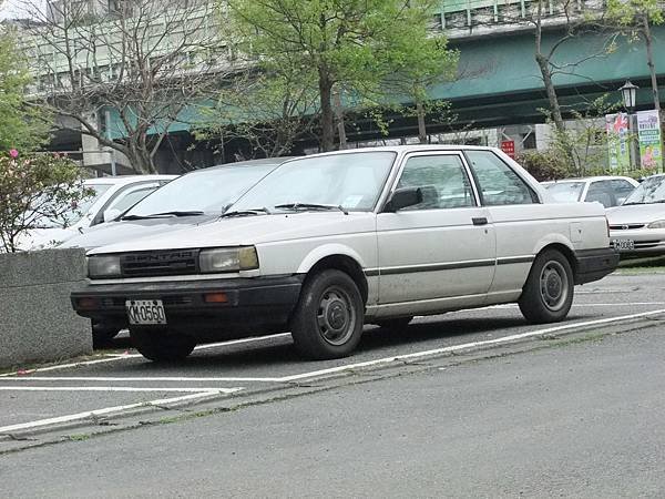 NISSAN SENTRA B12 Coupe (4).JPG