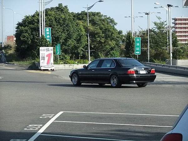 BMW E38.5 L7 (4).JPG