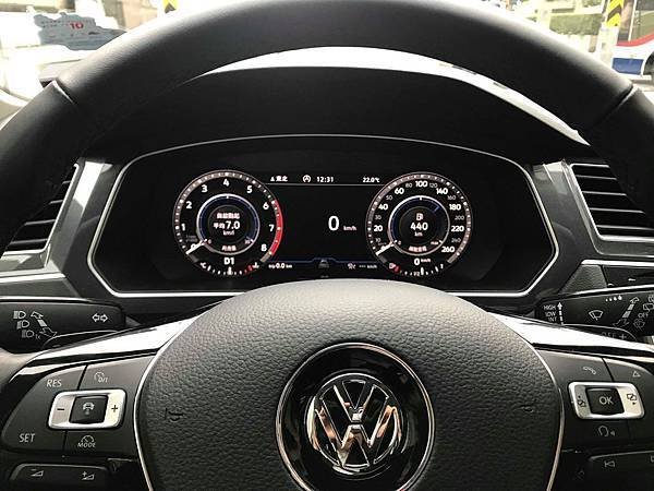 VOLKSWAGEN TIGUAN II by 節省黃 (4).jpg