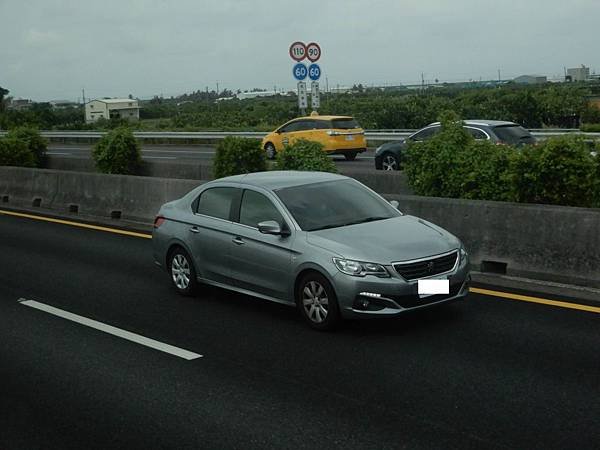 Peugeot 301 (1).JPG