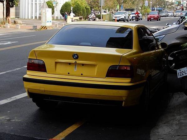 BMW E36 M3 Coupe (8).JPG