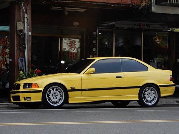 BMW E36 M3 Coupe (4).JPG