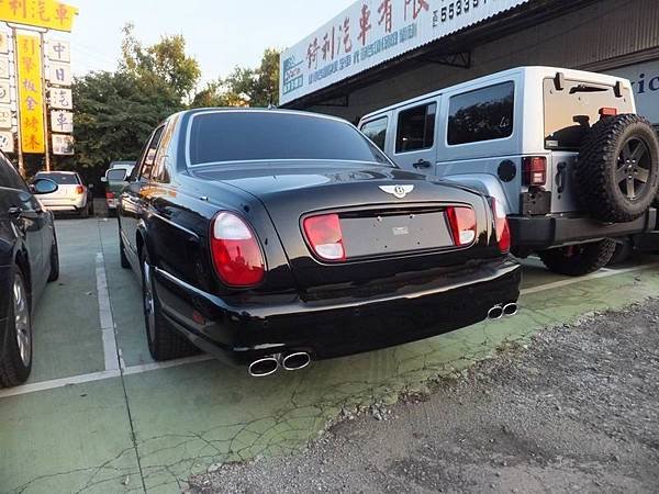 Bentley Arnage T 後期型 Black Label.JPG